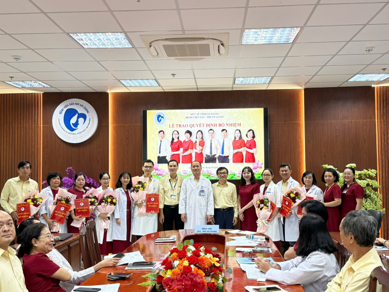 benh vien san   nhi an giang kien toan doi ngu vien chuc quan ly
